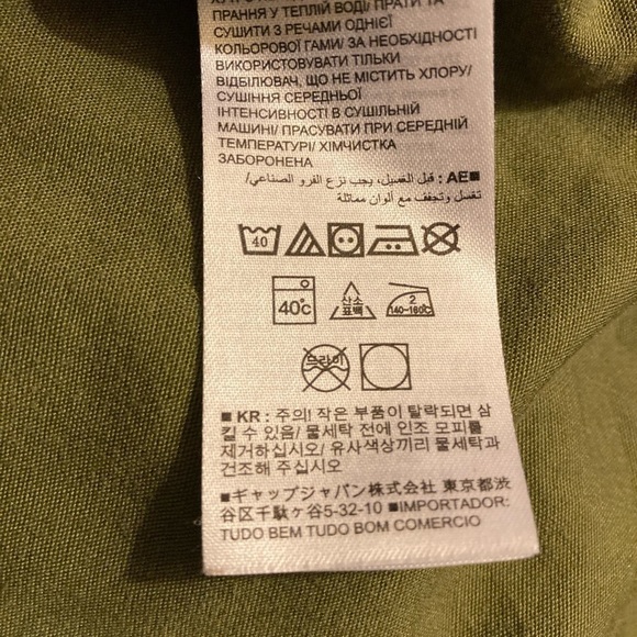 Gap kids zip up green cargo jacket with hood. - Picture 6 of 10